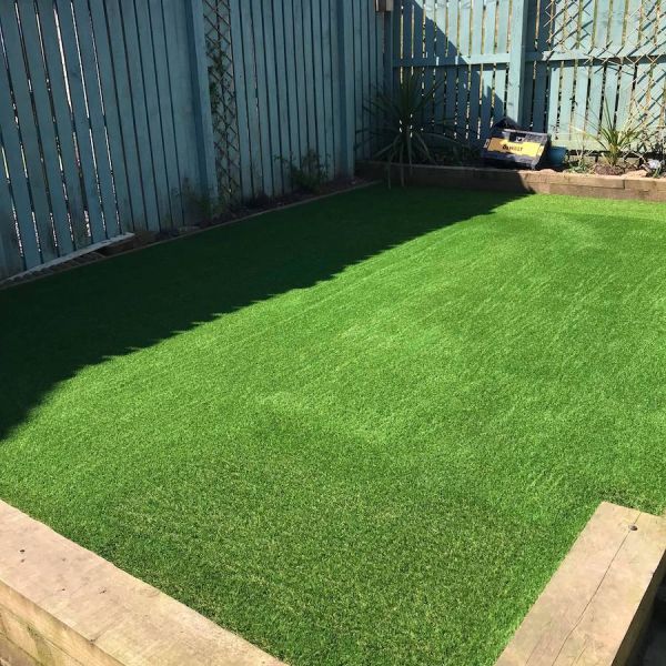 CY TURF GLASGOW - Arran lawn installed in Stewarton